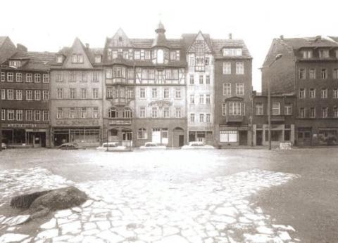 Blick von Johannisstr. über den alten Eichplatz zur ehemals "Leutrastr.", rechts - Geschäftshaus Pilling 